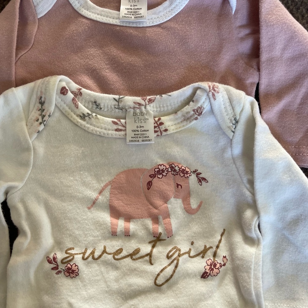Baby Kiss 0-3 Month Elephant Print Long Sleeve Bodysuits 2 Pack Set 🩷 EUC - Picture 3 of 4